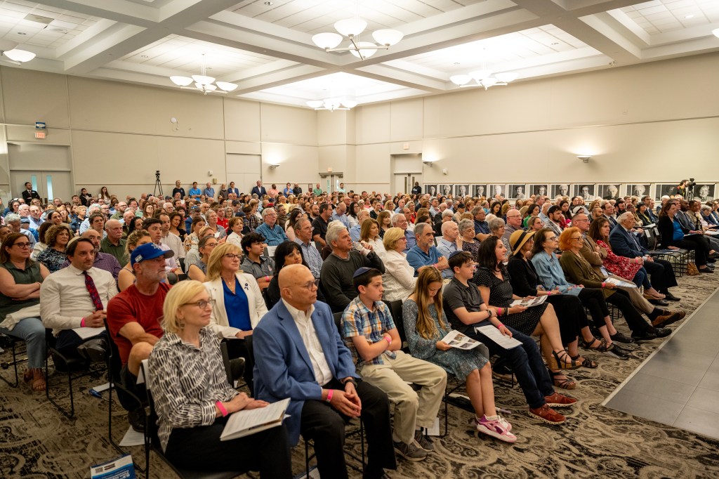 Federation Remembers Past and Present Surivors at 2024 Yom HaShoah&nbsp;Commemoration